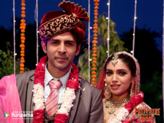 Movie Wallpapers Of The Movie Pati Patni Aur Woh