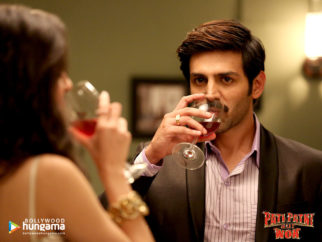 Movie Wallpapers Of The Movie Pati Patni Aur Woh