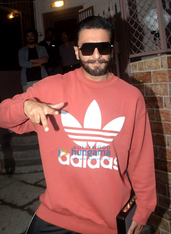 ranveer singh and zoya akhtar snapped at a dubbing studio in bandra 5
