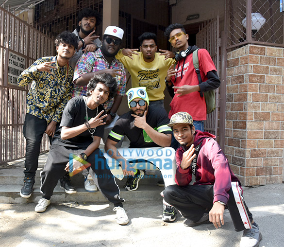 ranveer singh spotted at purple haze studio with rappers 4