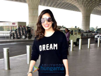 Raveena Tandon, Sophie Choudry and others snapped at the airport