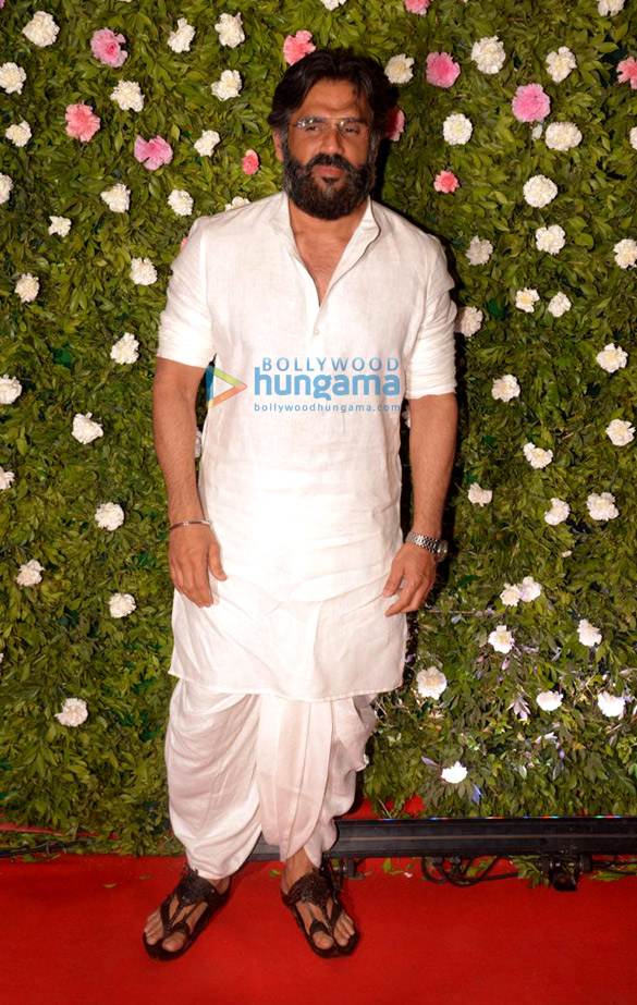 salman khan shah rukh khan amitabh bachchan and others grace raj thackerays son amit thackeray mitali borudes wedding reception 7