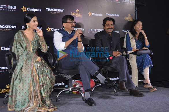 sanjay raut nawazuddin siddiqui and amrita rao snapped at press conference in lucknow for thackeray promotions 5