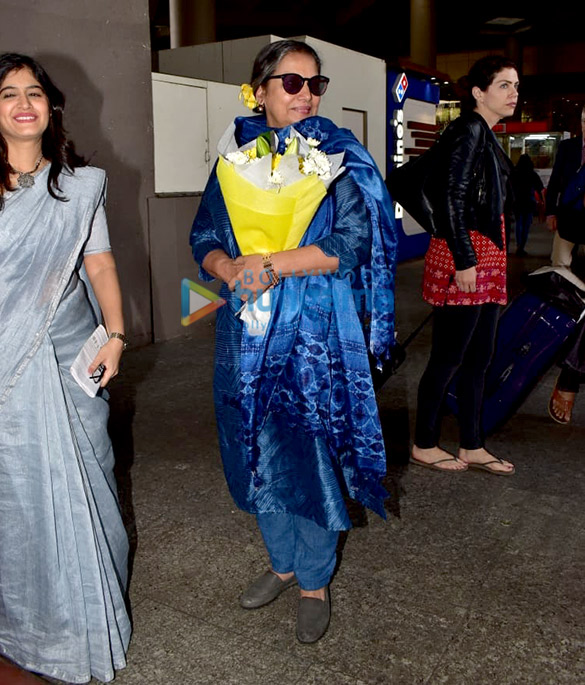 shabana azmi and karan johar snapped at the airport 1