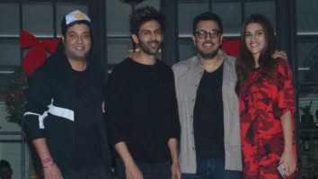 Shraddha Kapoor, Kriti Sanon, Varun Sharma etc Spotted during Dinner