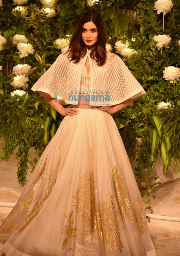 sidharth malhotra and diana penty walk the ramp for designer rohit bal at the blenders pride fashion tour 2019 3