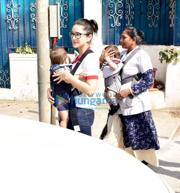 sunny leone and daniel weber snapped with kids at juhu 5