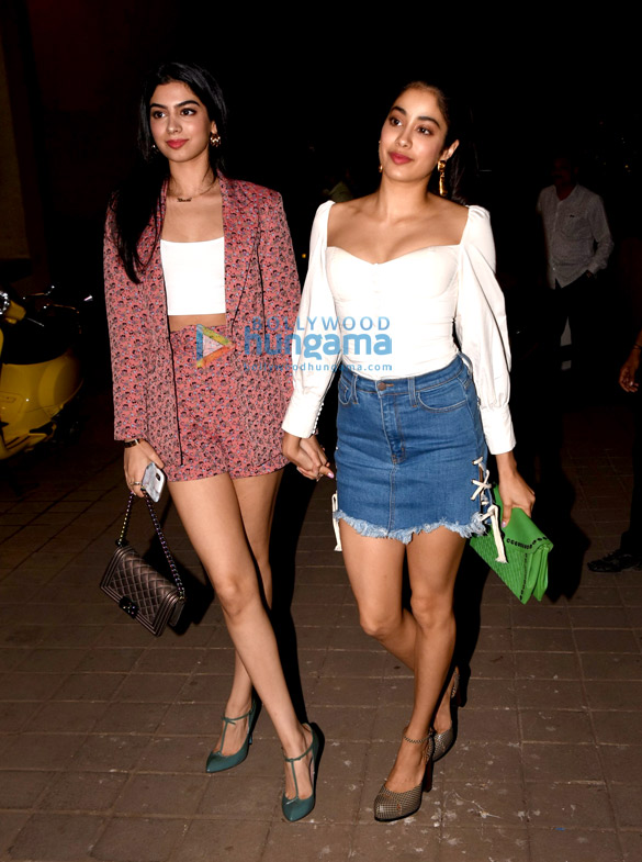 tiger shroff janhvi kapoor ananya pandey and others attend punit malhotras bash 12