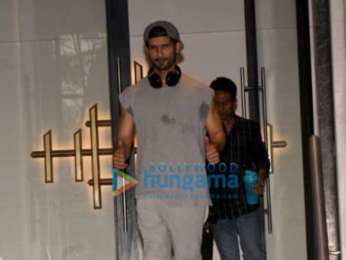 Varun Dhawan and Shahid Kapoor snapped at the gym in Juhu