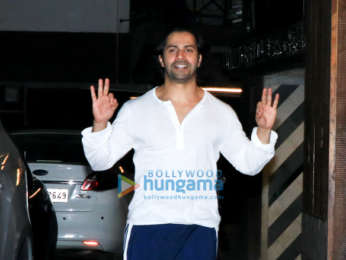 Varun Dhawan spotted at the gym in Juhu