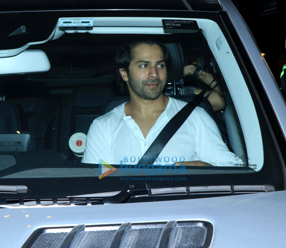 varun dhawan spotted at the gym in juhu 6 2