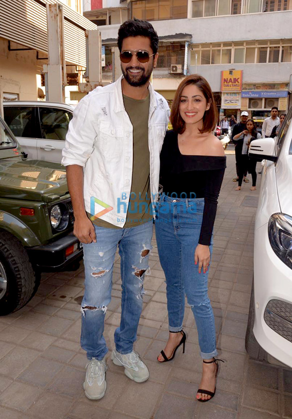 vicky kaushal and yami gautam grace the special screening of uri for the indian army officers 6