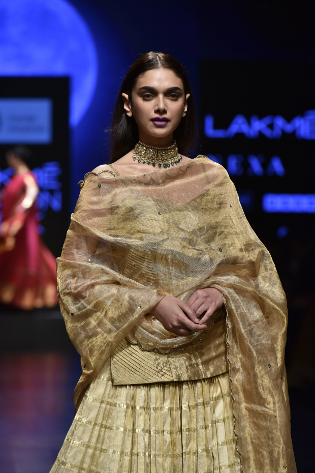 Aditi Rao Hydari for Sailesh Singhania at LFW 2019 Summer_Resort (3)