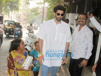 Aditya Roy Kapur spotted at a salon in Bandra