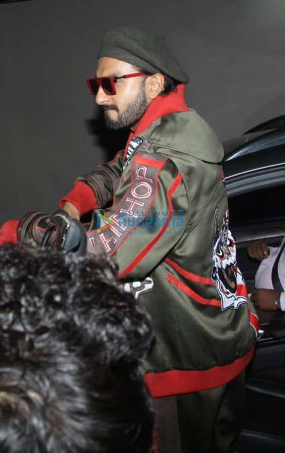 alia bhatt ranveer singh and others snapped at the airport 3