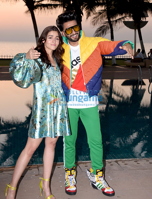 Alia Bhatt and Ranveer Singh snapped promoting their film ‘Gully Boy’ at Novotel, Juhu Alia Bhatt and Ranveer Singh snapped promoting their film ‘Gully Boy’ at Novotel, Juhu