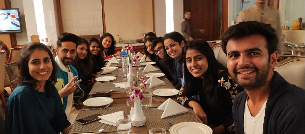 Ayushmann Khurrana treats his special fans to dinner! 