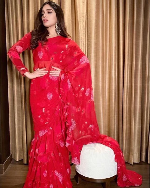 Bhumi Pednekar in Arpita Mehta concept ruffle saree for Sonchiriya promotions (3)