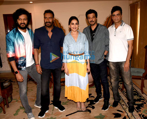 cast of total dhamaal snapped during promotional interviews 6