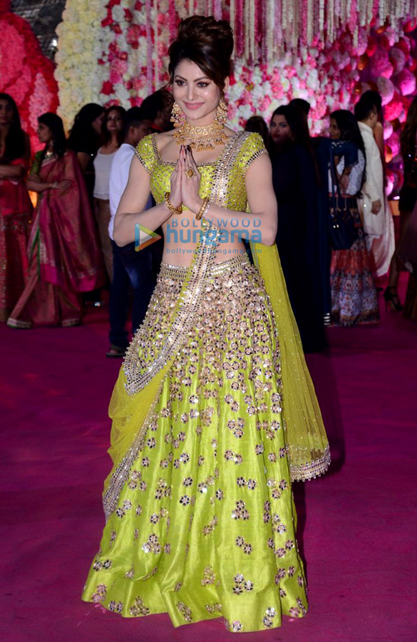 celebs grace azhar moranis wedding reception 5