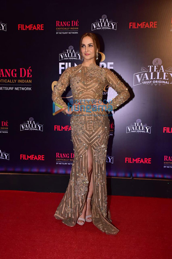 celebs grace filmfare glamour and style awards 2019 at jw marriott in juhu 002 24