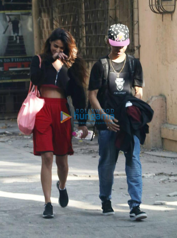 disha patani spotted at khar 1