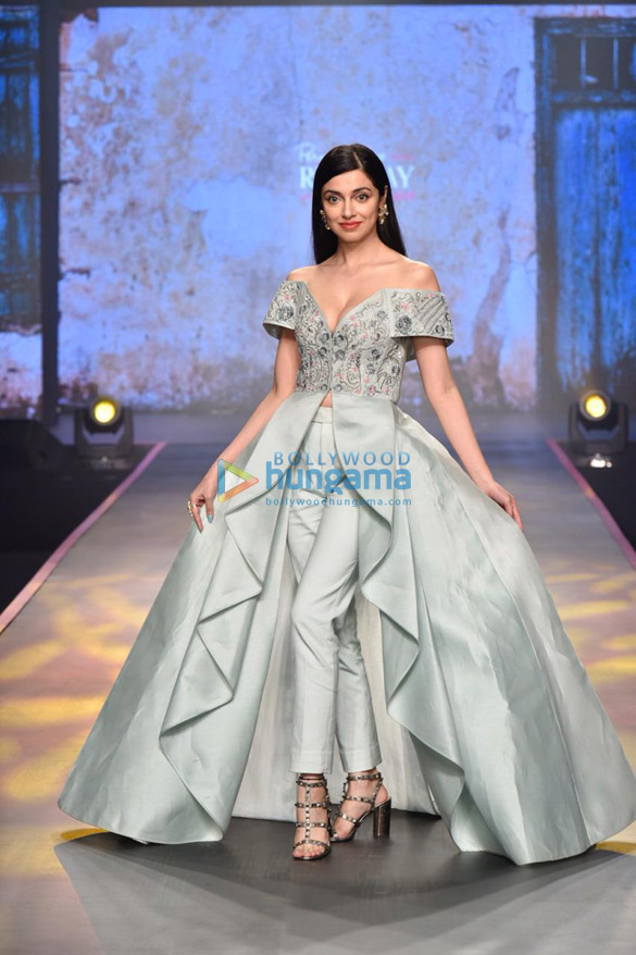 divya khosla kumar snapped at pernia pop shops samant chauhan show 5