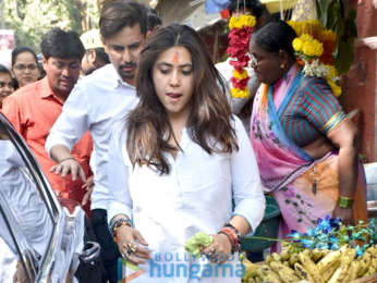 Ekta Kapoor and Jeetendra spotted at Shani Temple, Juhu