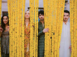 Priyanka Chopra and Nick Jonas Wedding – Game of Thrones star Sophie Turner and her fiance Joe Jonas pose with family in this picture!