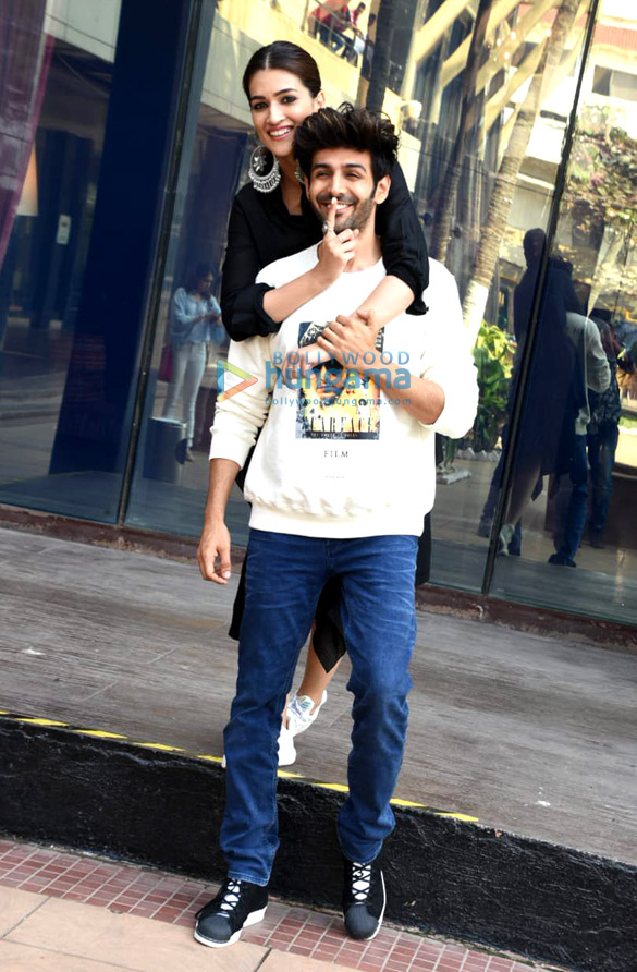 Kartik Aaryan and Kriti Sanon snapped during ‘Luka Chuppi’ interviews