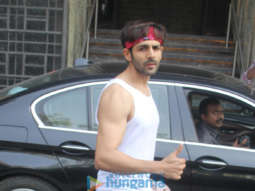 Kartik Aaryan snapped at the gym