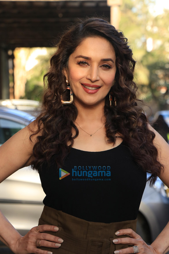 Madhuri Dixit Anil Kapoor And Others Snapped Promoting Their Film Total Dhamaal Parties 6300