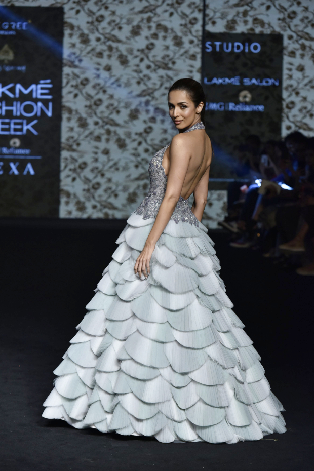 Malaika Arora for Manoj Agarrwal at LFW 2019 Summer_Resort (3) (1)