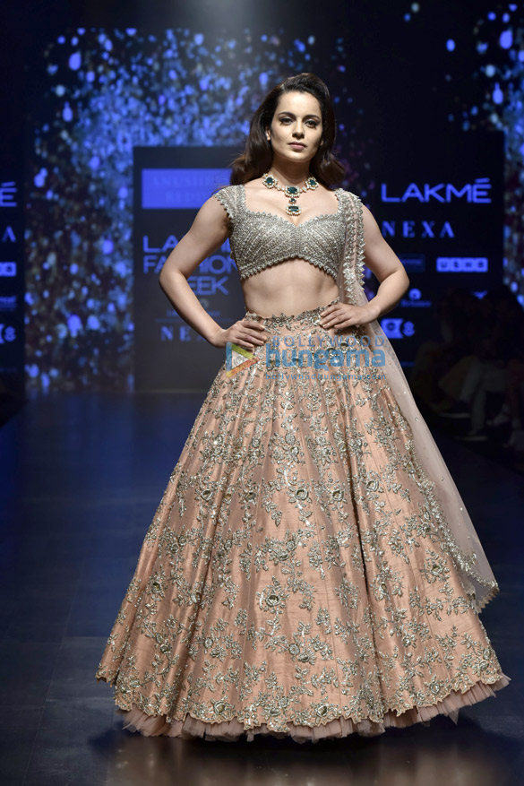 mandira bedi vidya balan and others snapped at lakme fashion week summer resort 2019 day 46 2