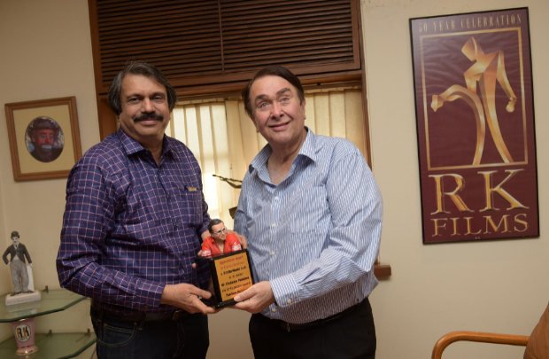 Randhir Kapoor bonds with author Chaitanya Padukone over his book R D Burmania