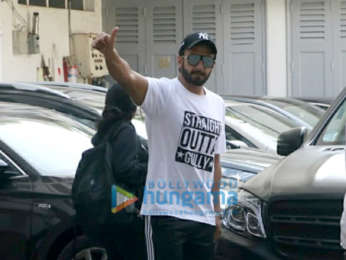 Ranveer Singh and Riteish Deshmukh spotted at Bandra