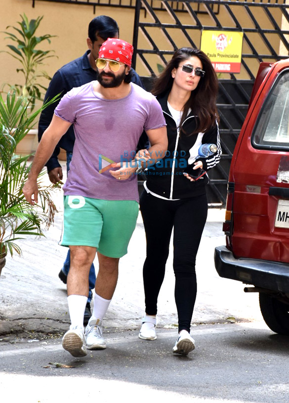 saif ali khan and kareena kapoor khan spotted at the gym in bandra 5