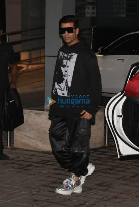sanjay dutt disha patani and others snapped at the airport 6