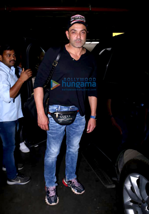 shahid kapoor bhumi pednekar sushant singh rajput and others snapped at the airport 5