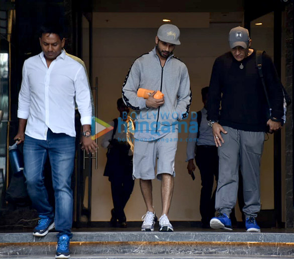 shahid kapoor spotted outside the gym in juhu 1