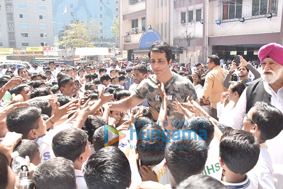 sonu sood attends an event honouring the martyrs of the pulwama terror attack 3