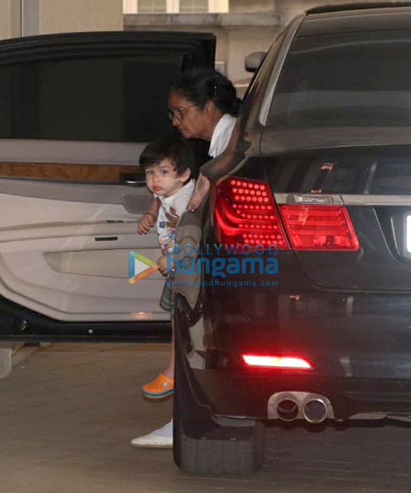 taimur ali khan spotted in bandra 1 11