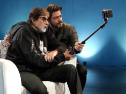 This producer-employee candid of Amitabh Bachchan and Shah Rukh Khan is driving our Monday blues away