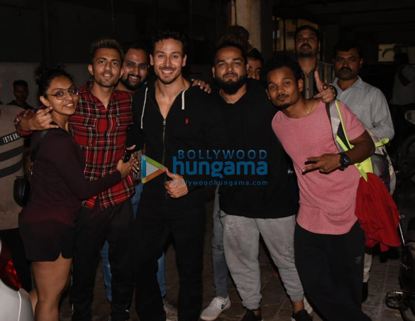 tiger shroff spotted at a dance class in andheri 3