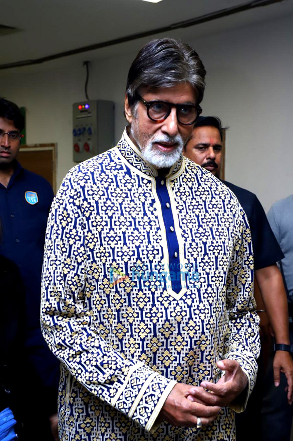 celebs grace abu jani and sandeep khoslas fashion show 9
