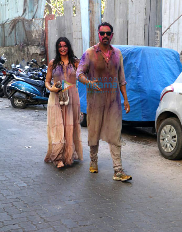 celebs grace aditya motwanes holi 2019 bash 2