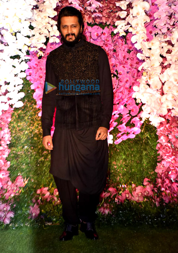 celebs grace akash ambani and shloka mehtas wedding reception 30