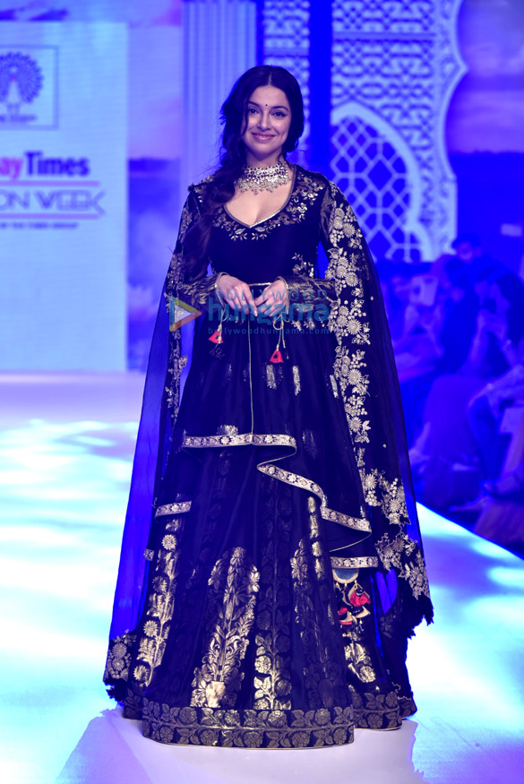 celebs grace bombay times fashion week 2019 1 2