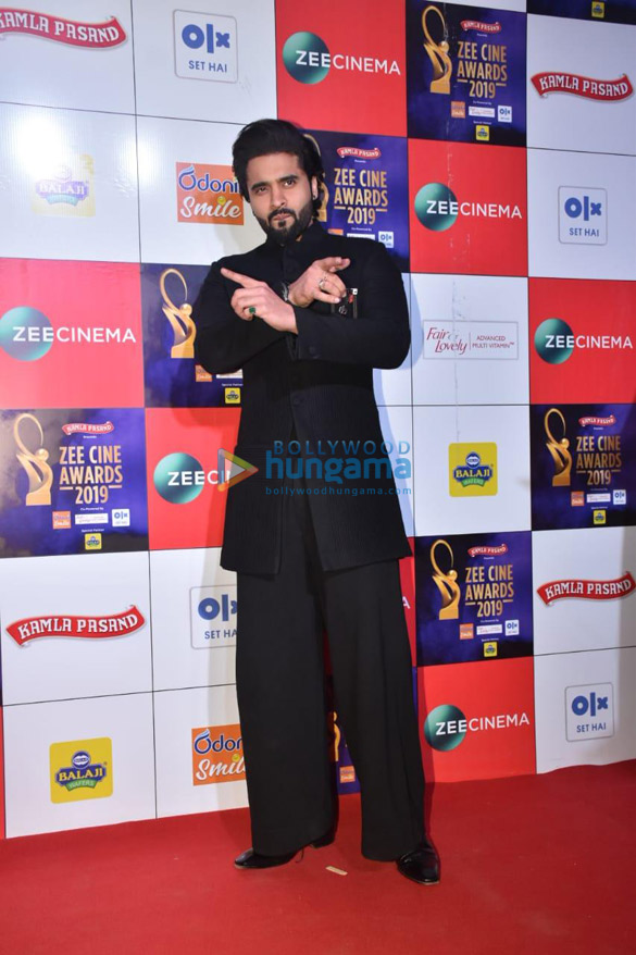 celebs grace zee cine awards 2019 7