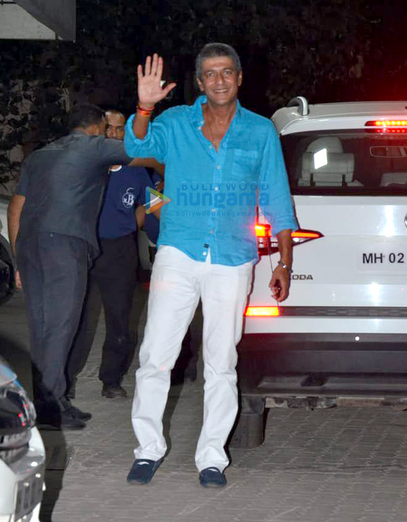 celebs grace the party of celebrity cricket league at sohail khans residence in bandra 7